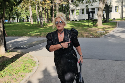 Snežana se obukla SRAM0TN0! ZAR baba ovako treba da se obuce?
